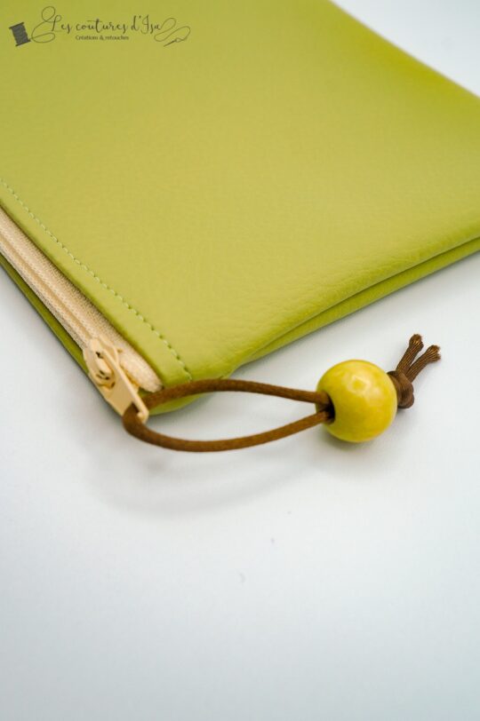 petite pochette verte zoom